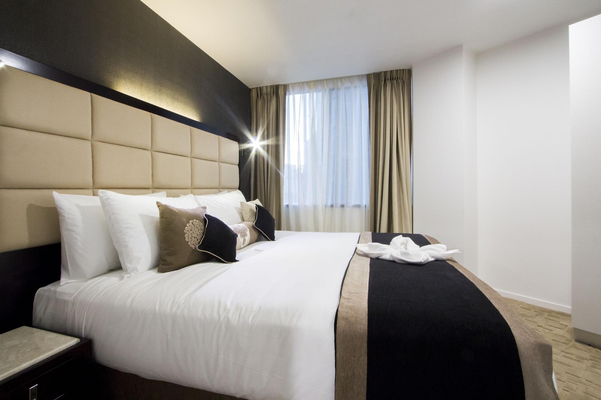 Vr Queen Street Hotel & Suites Auckland Exteriör bild